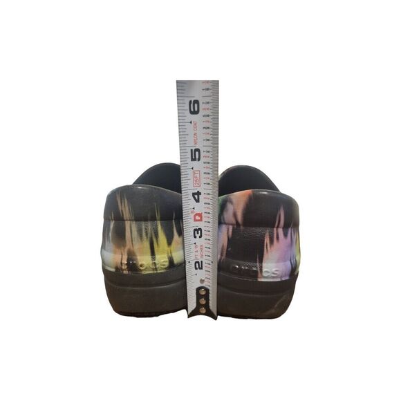Crocs Neria Pro II Clog Women 7 Tie-Dye Non-Mark Slip Resistant Graphic Nursing - Picture 6 of 7